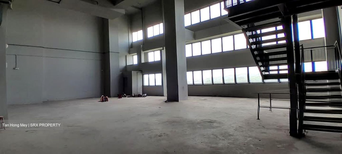 Carros Centre (D25), Factory #604748001